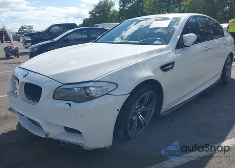 2013 BMW M5 from USA, damaged, VIN WBSFV9C52DC773928